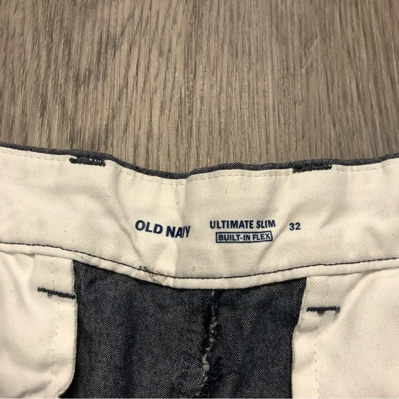 Old Navy Ultimate Slim Blue Shorts 32 - Picture 3 of 5
